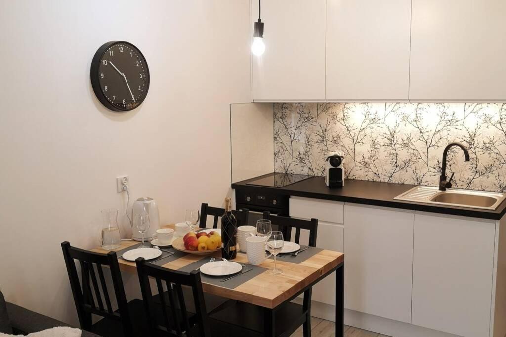 The Yellow Apartment Гданьск Экстерьер фото